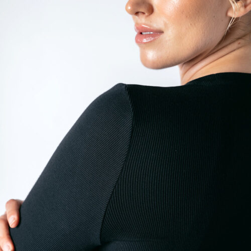 Custom Breathable Bamboo Fabric Long Sleeve Workout Tee Manufacturer | Women's Sportswear Supplier - Image 5